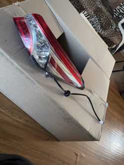 2021 Toyota Camry Right Tail Light Lamp