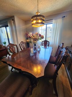 Elegant Traditional Dining Room Set - Seats 8