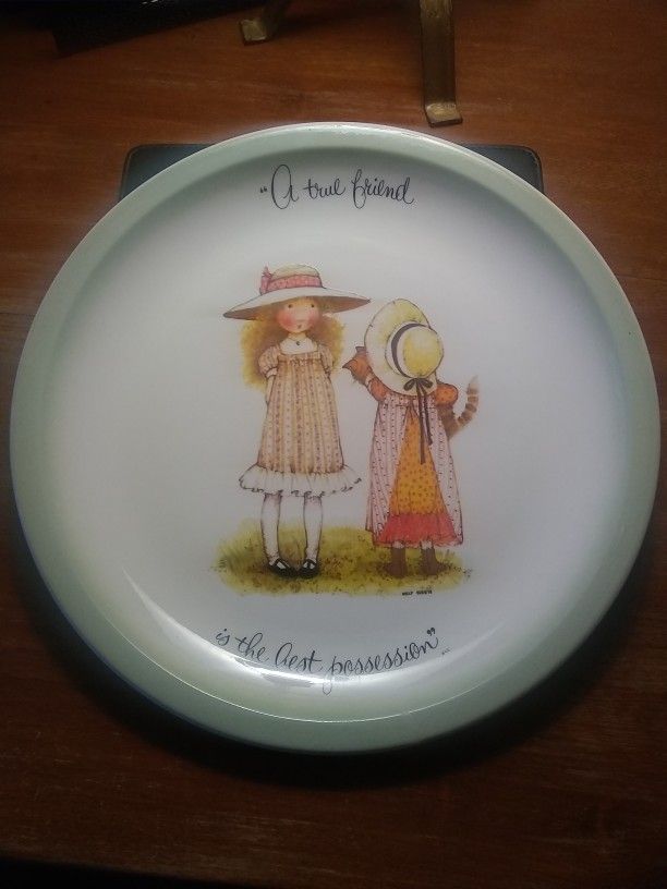 Holly Hobbies Vintage Friendship Plate