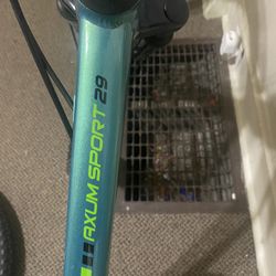 Schwinn Axum Sport 29” Mountain Bike + NEW Tire (Fixer / Project)