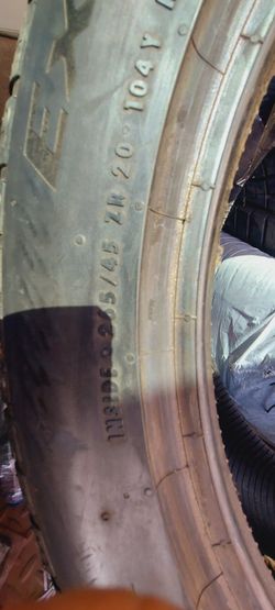 265 45 20 Continental Tires