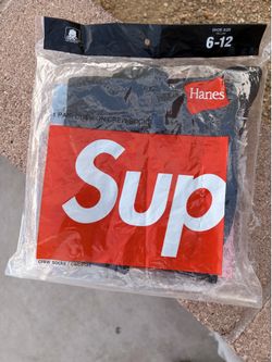 Black Supreme Socks
