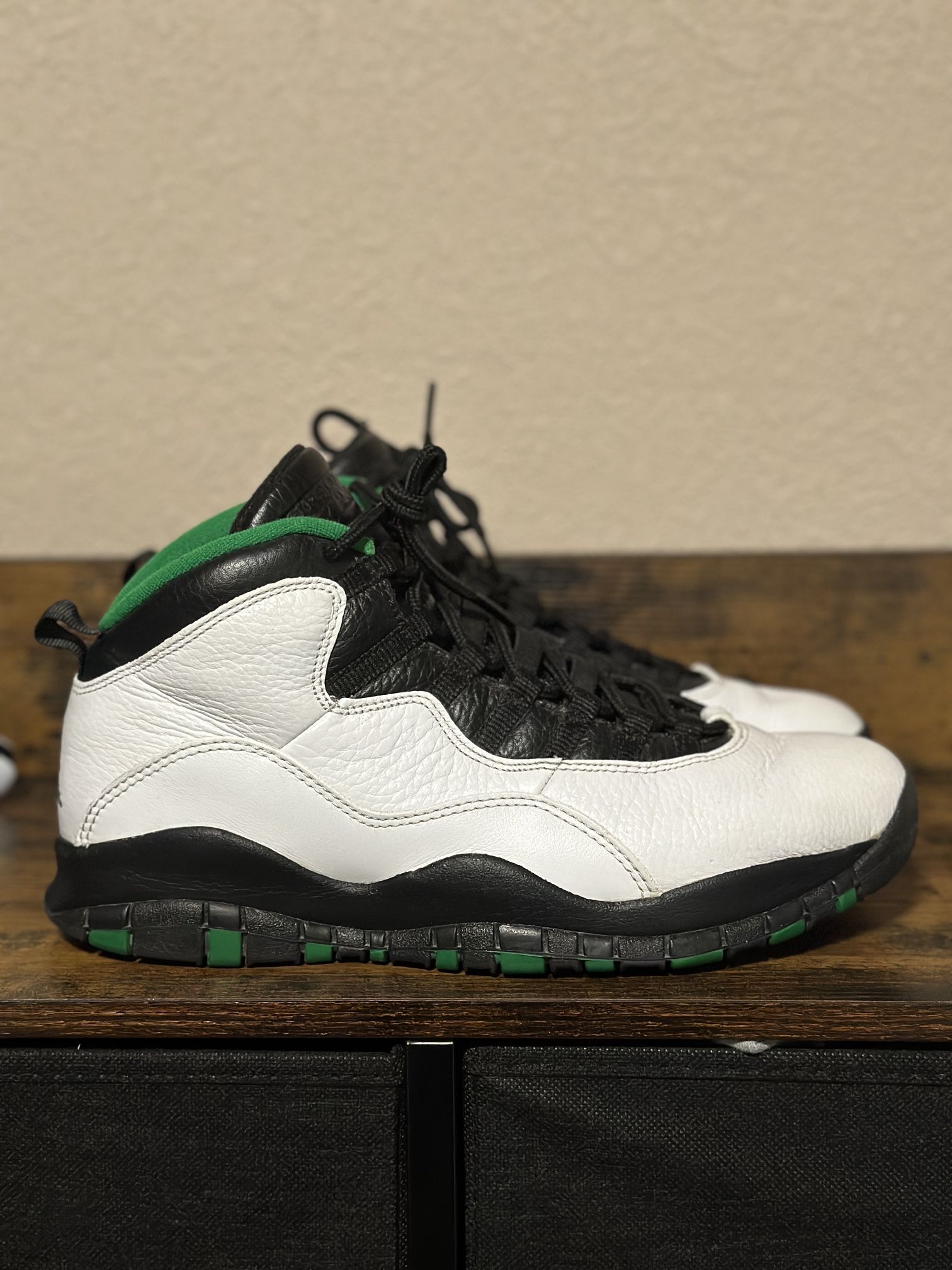 jordan 10 retro seattle size 8.5