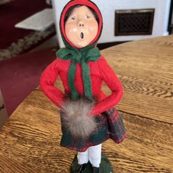 Byers Choice Girl Caroler with Green Scarf Red Plaid Skirt and Brown Muff 1983