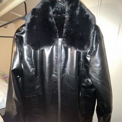 Leather Fur Zipper Jacket Looks Classy And Saucy 