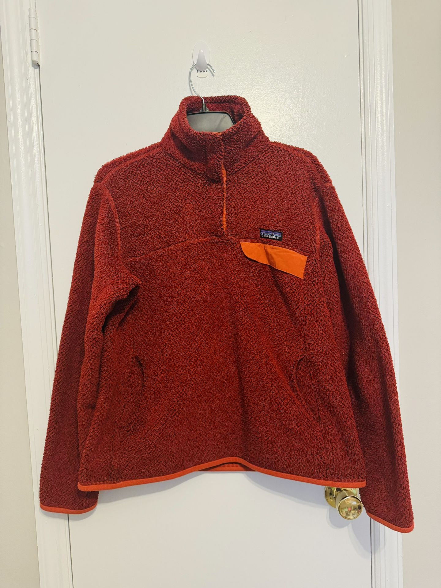 Patagonia Red Crewneck Sweater Women Size L