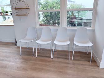Svelti Article Dining Chairs x4