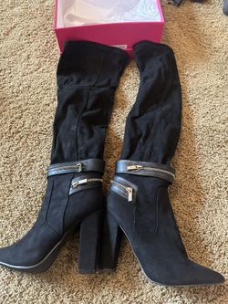 Women’s Boots Black Suede