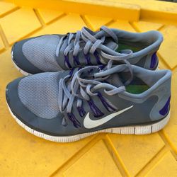 Men Shoe Size 8 Or Women Size 9.5 Nike Free 5.0 Tennis Shoes 