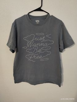 Uniqlo "Just Wanna Be Free" T-SHIRT
