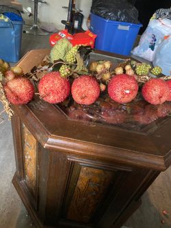 Decorative Faux Fruit Garland with Apples and Berries