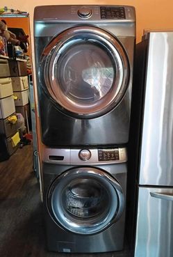 SAMSUNG WASHER AND GAS DRYER SET FRONT LOAD SIDE BY SIDE OR STACKED. FREE DELIVERY AND INSTALLATION
