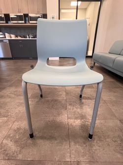 16 HON Commercial Dining tTable-Height Chairs – Retail Around $400 Each – $110 Each