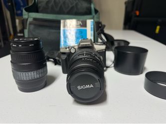 Minolta Maxxum 5 Vintage Camera