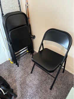 4 foldable chairs