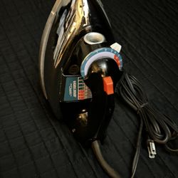 Black & Decker Iron 