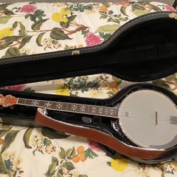 Mastercraft 5 String Banjo + Case & Accesories