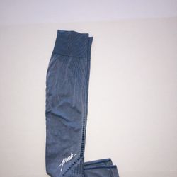 (NEW) Women’s Victorias Secret Pink Leggings Size Small