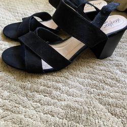 Size 9 Black 2 inch Deflex Comfort Sandal Heels