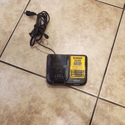 DEWALT
4.3 stars out of 7 reviews
(4.3)|
7
Dewalt DCB112 Charger 20V DeWalt Battery