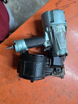 METABO HPT NV83A5  3 1/4 COIL NAILER