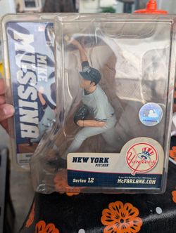Mcfarlane series 12 Mike Mussina NYY