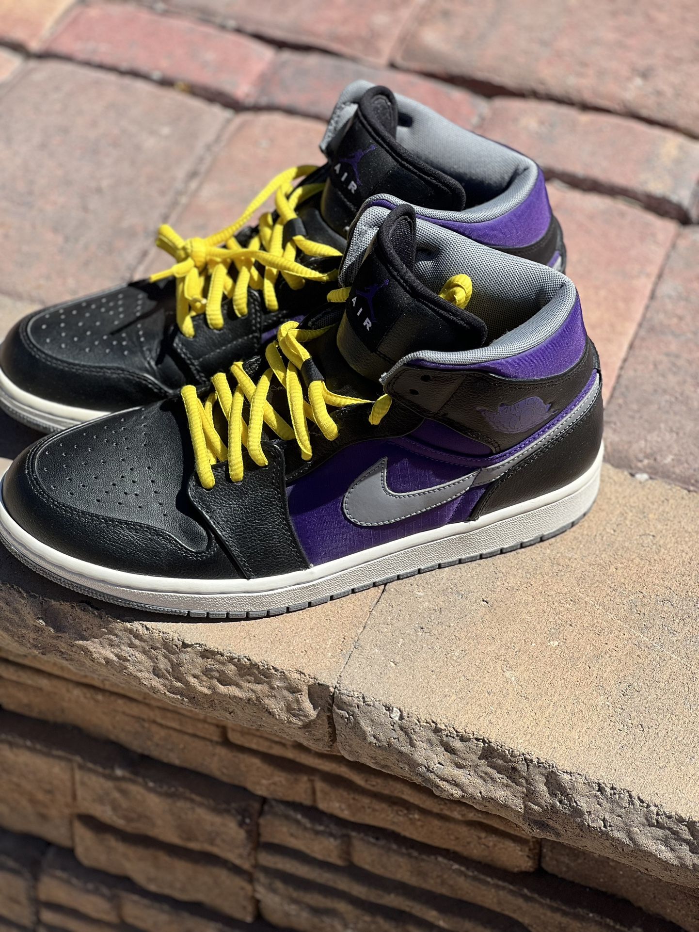 Purple Jordan 11 Lakers Colors New Air Jordan Mens Size No LA