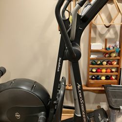 NordicTrack Audiostrider 800