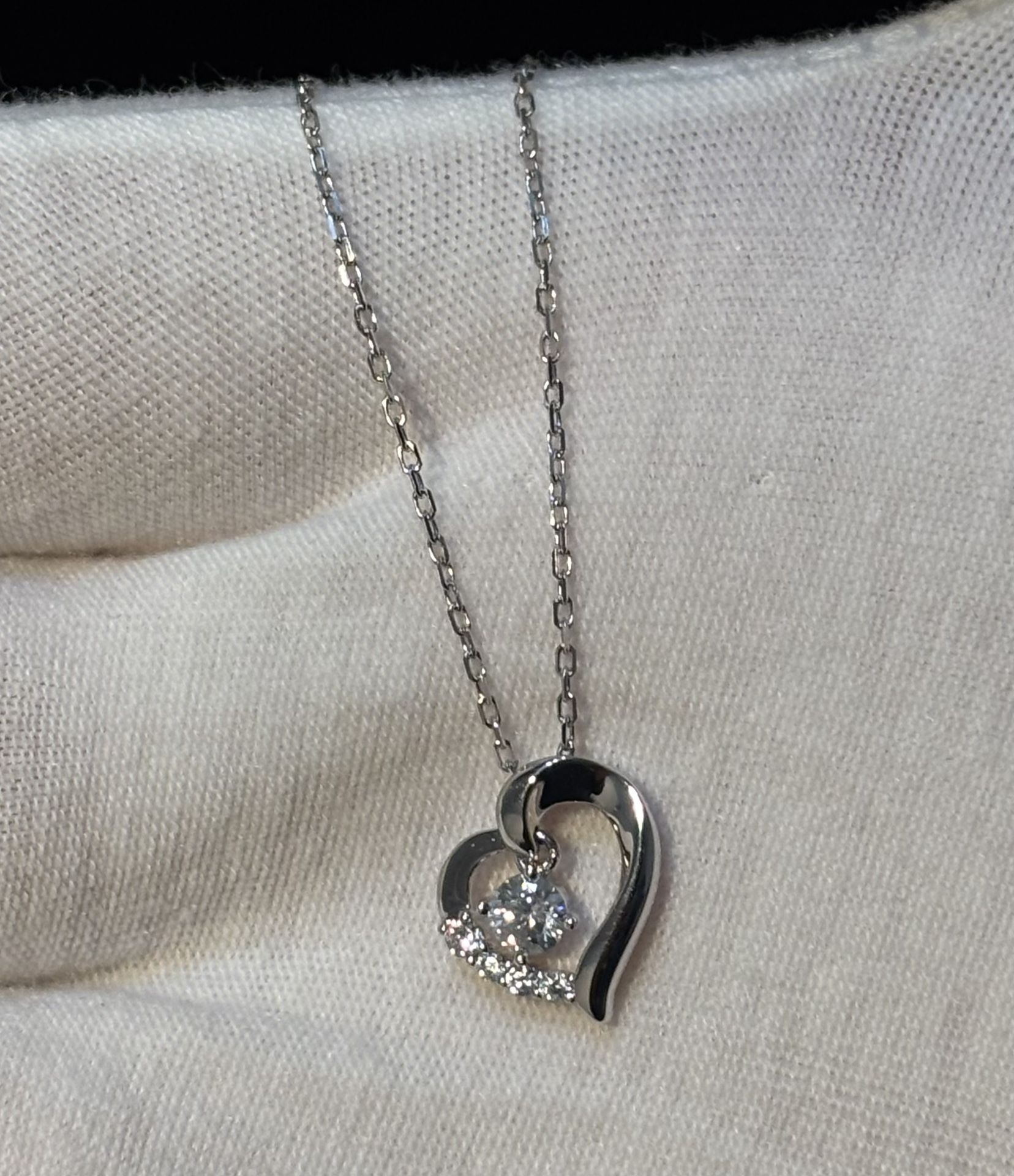 Women’s 925 Sterling Silver Necklace With Heart Moissanite Pendant 