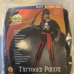 Hallowed Costumes Tattoed Pirate  Pirata Tatuado