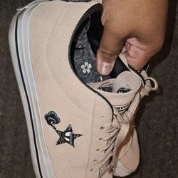 Brand New Pale Pink Converse Size 10