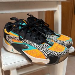 Nike Shoes Boys Size 6 Or Trade