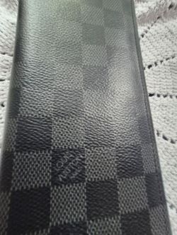 AUTHENTIC  GUARANTEED  LOUIS  VUITTON  DAMIER  LONG WALLET