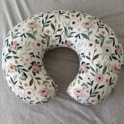 Boppy Pillow And covers