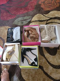 Size 10 Shoes Set Take All