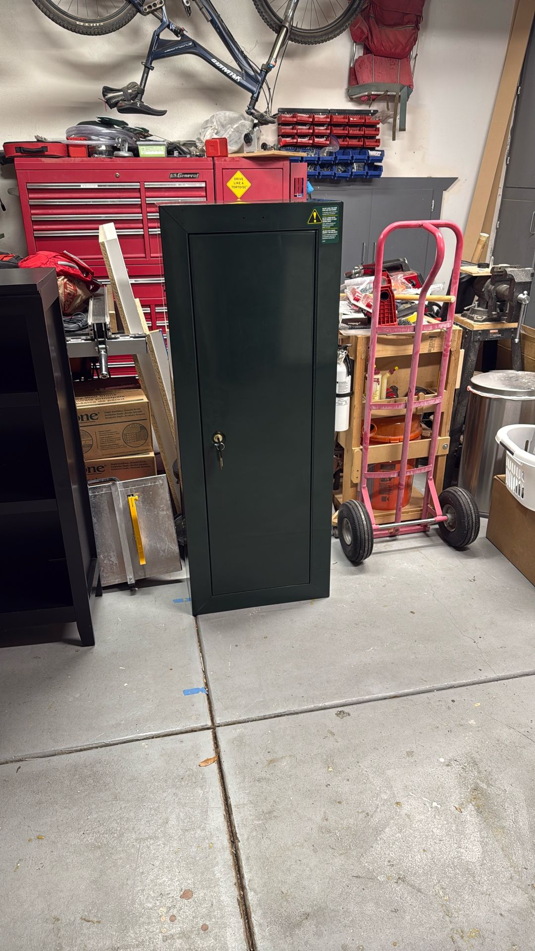 Stack On Gun Cabinet - 8 Gun (used)