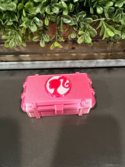 Barbie pink peptide case
