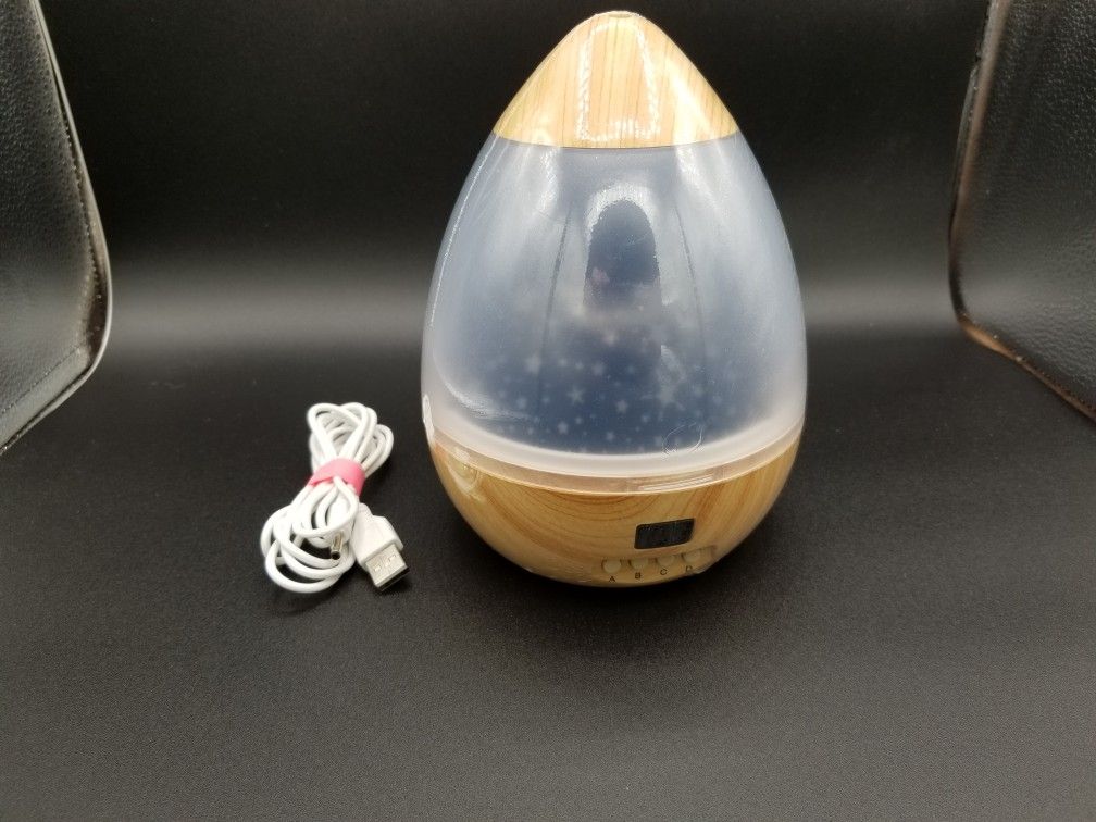 New - Star Projector Night Light for Kids with Timer - Asking $18 Or Best Offer 👈😊