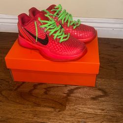Kobe VI(GS) Red Reverse Grinches 5.5Y
