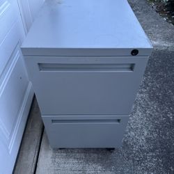 Metal File Cabinet On Wheels 