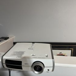 Epson 8350 Cinema Projector