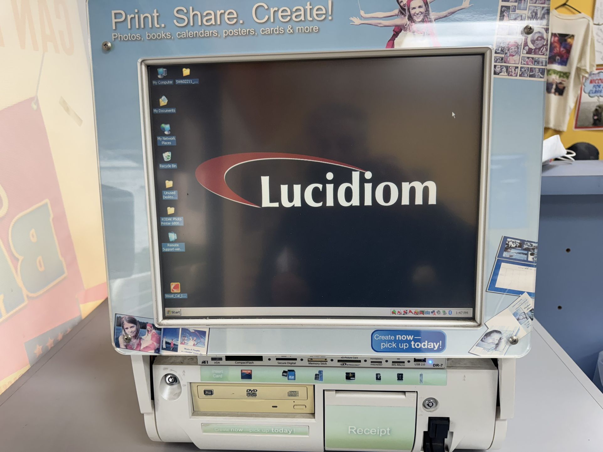 Lucidiom AMP 3700 Photo Kiosk + Kodak Photo Printer 6850
