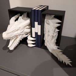 3d Printed Dragon Bookends/Nooks For Your Favorite Bookshelf