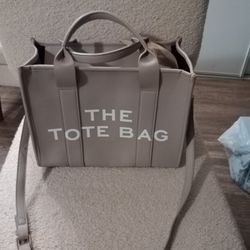 Bolsa De Mujer En Buenas Condiciones Nueva