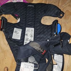 Baby Carrier- Baby Bjorn