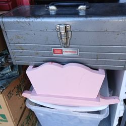 CRAFTSMAN TOOL BOX
