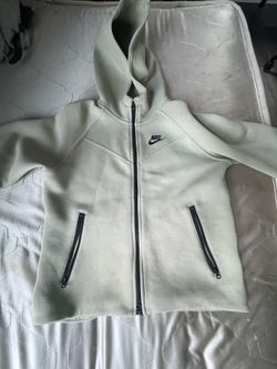 Nike tech