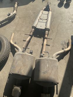 G37 2011 Oem EXHAUST
