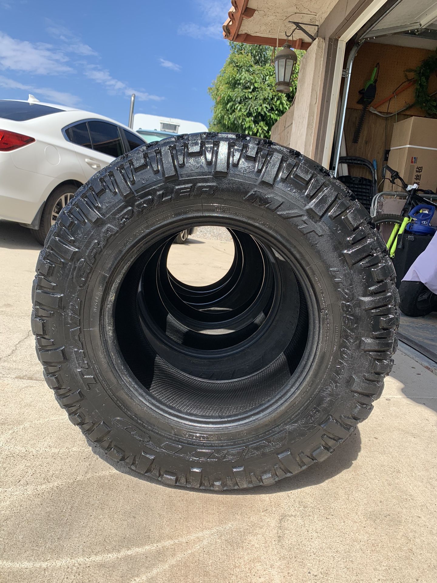 5 Nitto Trail Grappler M/T 285/70R17 for Sale in Redlands, CA OfferUp