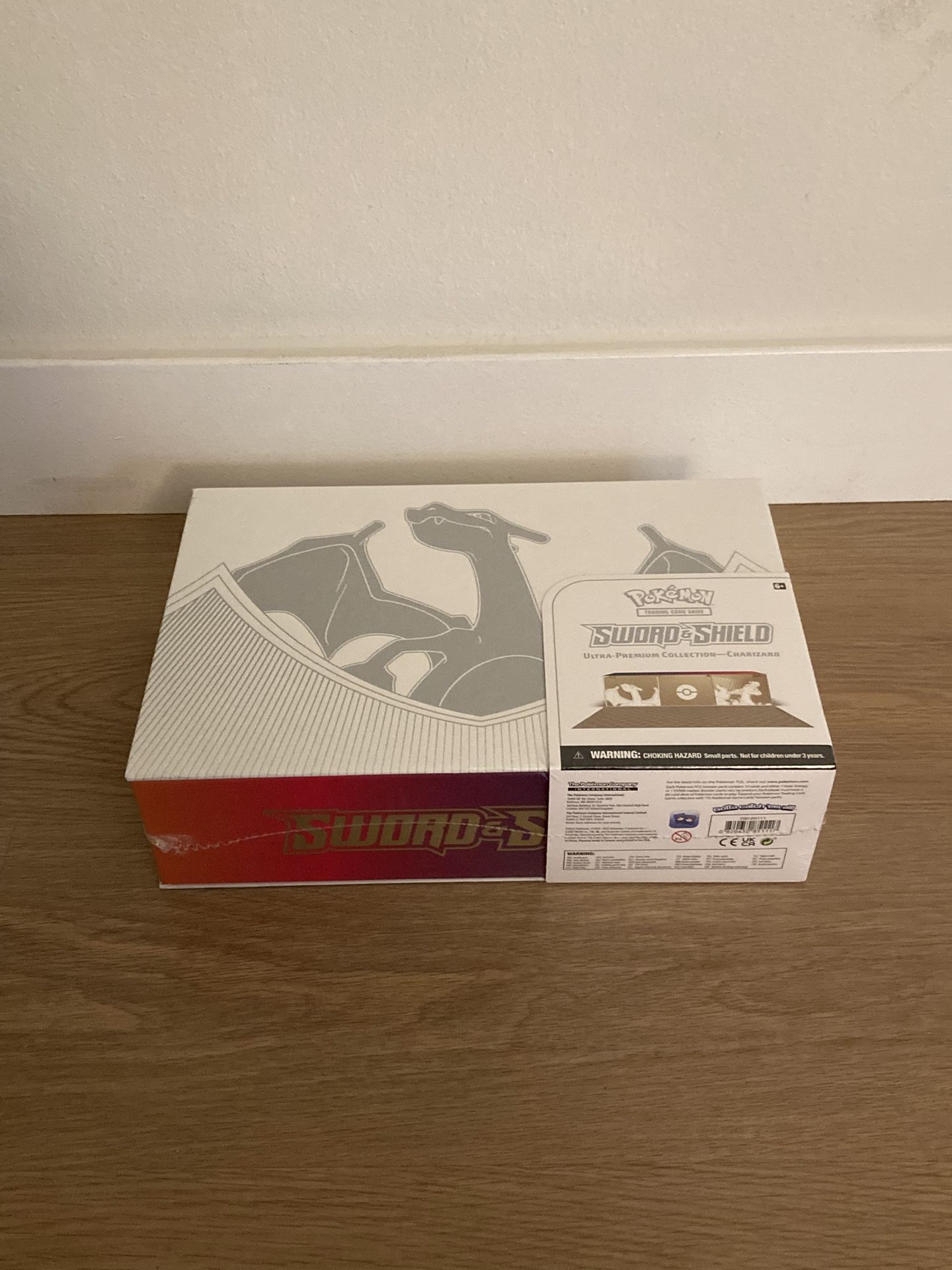Charizard UPC Pokemon Box